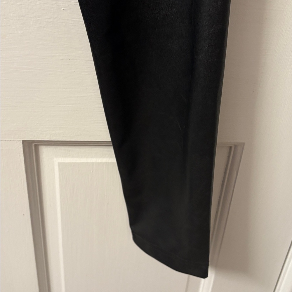 Boston Proper Black‎ Leatherette Pants XS - Picture 14 of 14